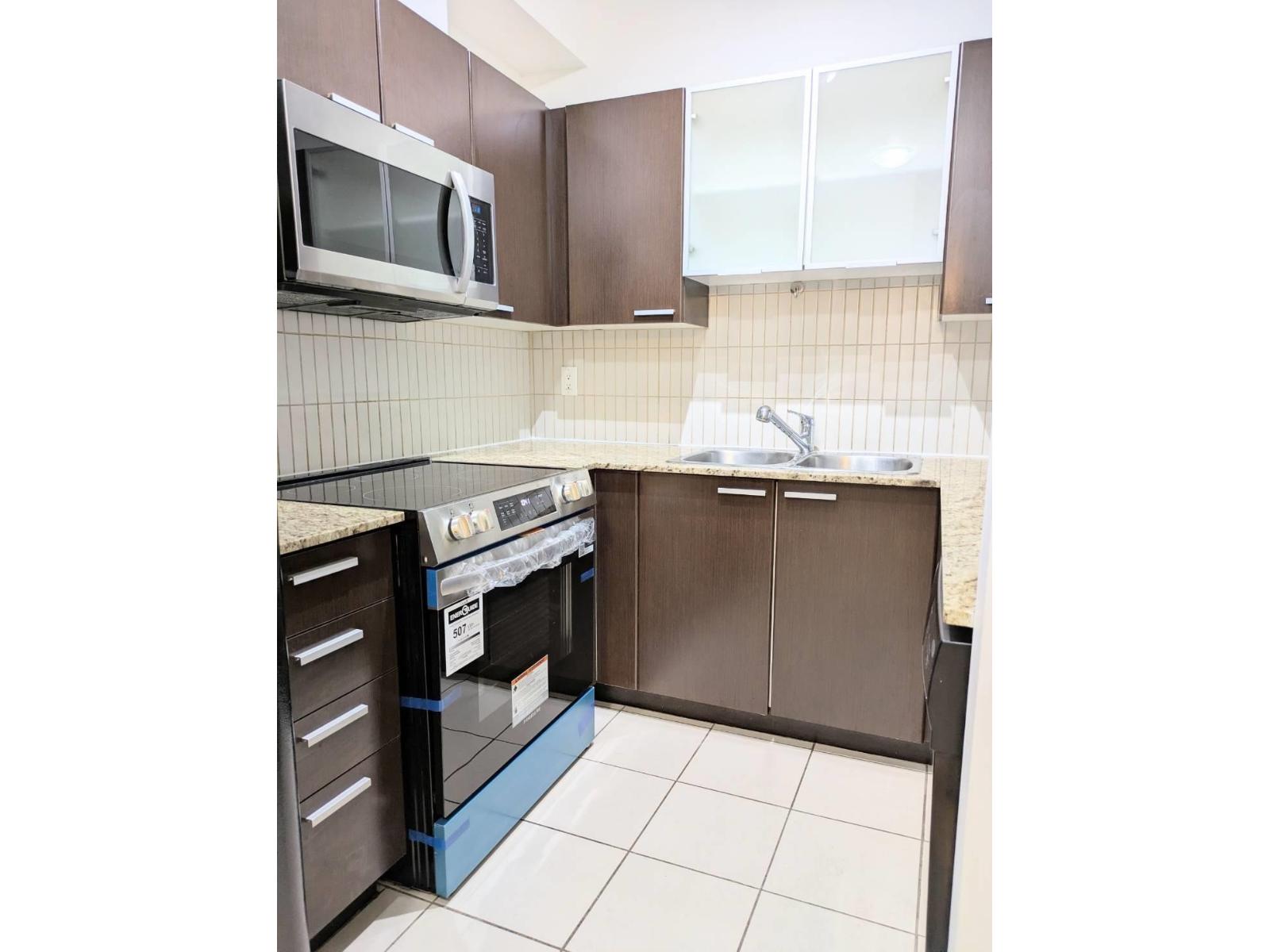 106 10499 University Drive, Surrey, British Columbia  V3T 0A4 - Photo 8 - R3092584