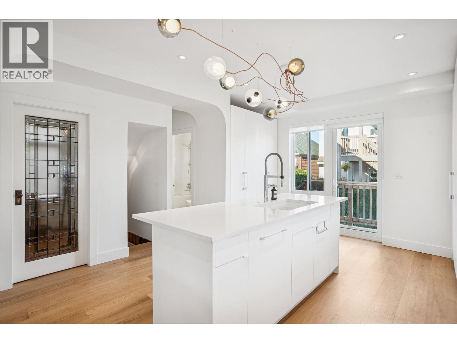 1851 E 16th Avenue, Vancouver, British Columbia  V5N 2G7 - Photo 14 - R3092356