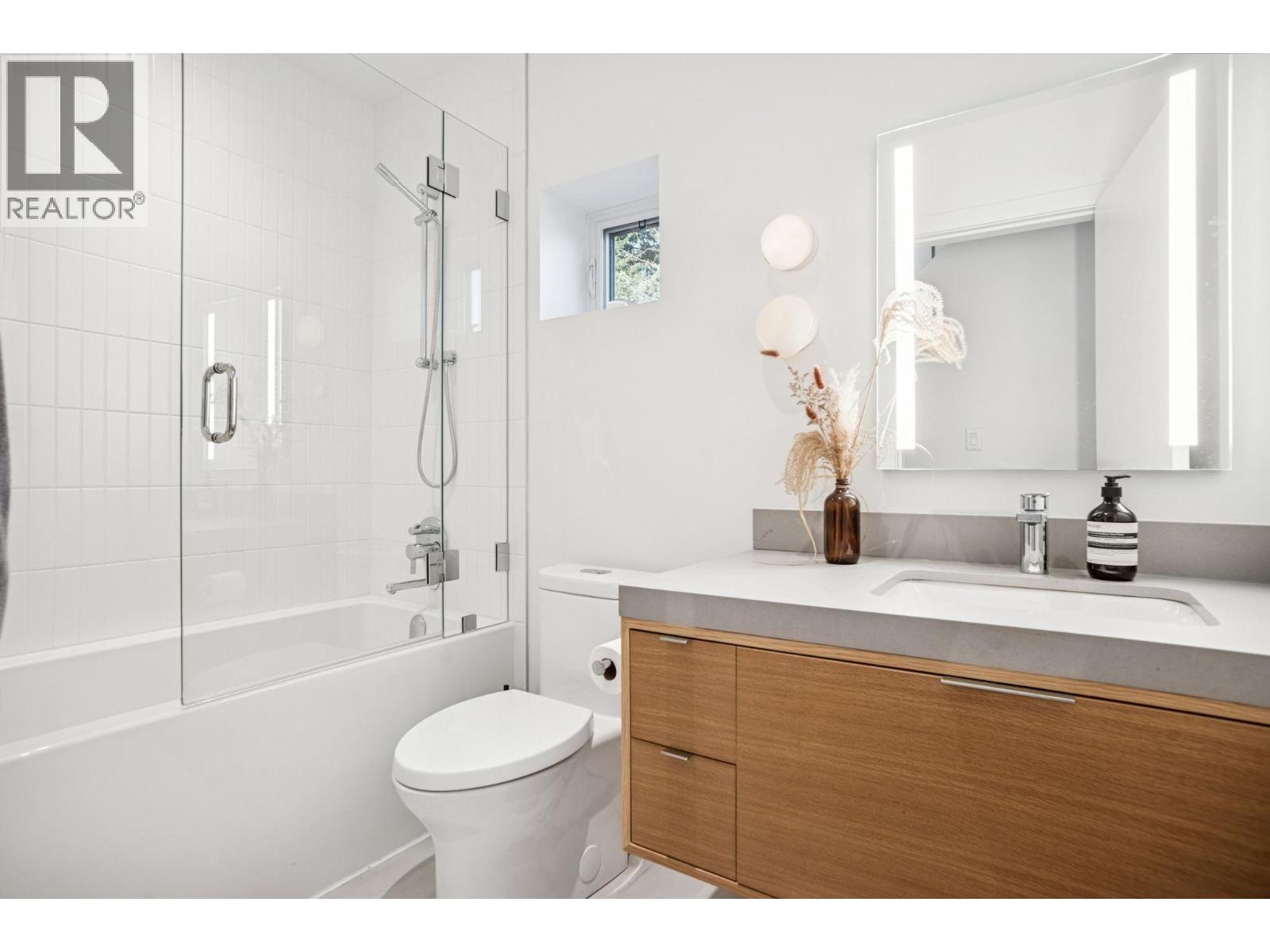 1851 E 16th Avenue, Vancouver, British Columbia  V5N 2G7 - Photo 19 - R3092356