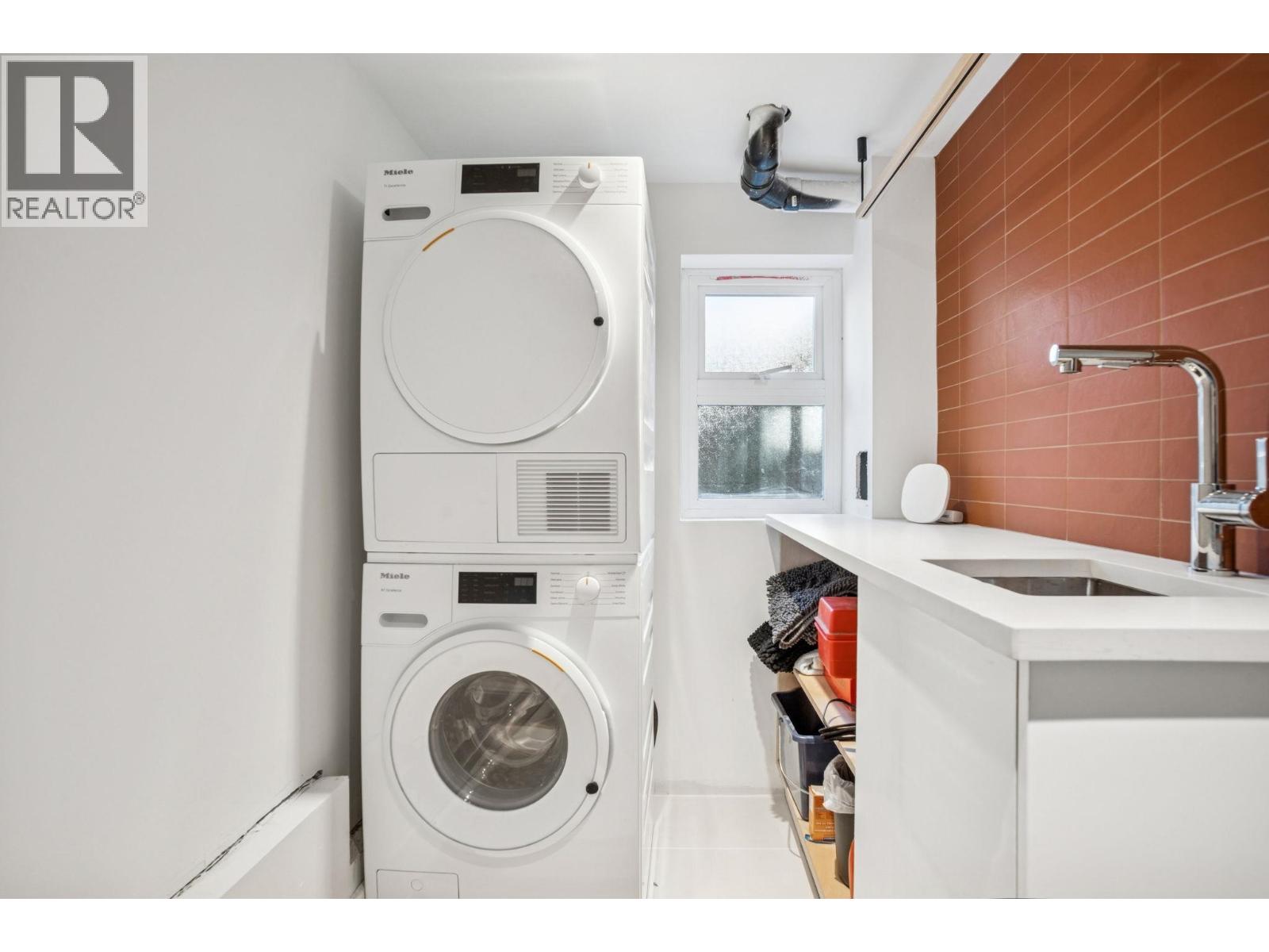 1851 E 16th Avenue, Vancouver, British Columbia  V5N 2G7 - Photo 28 - R3092356