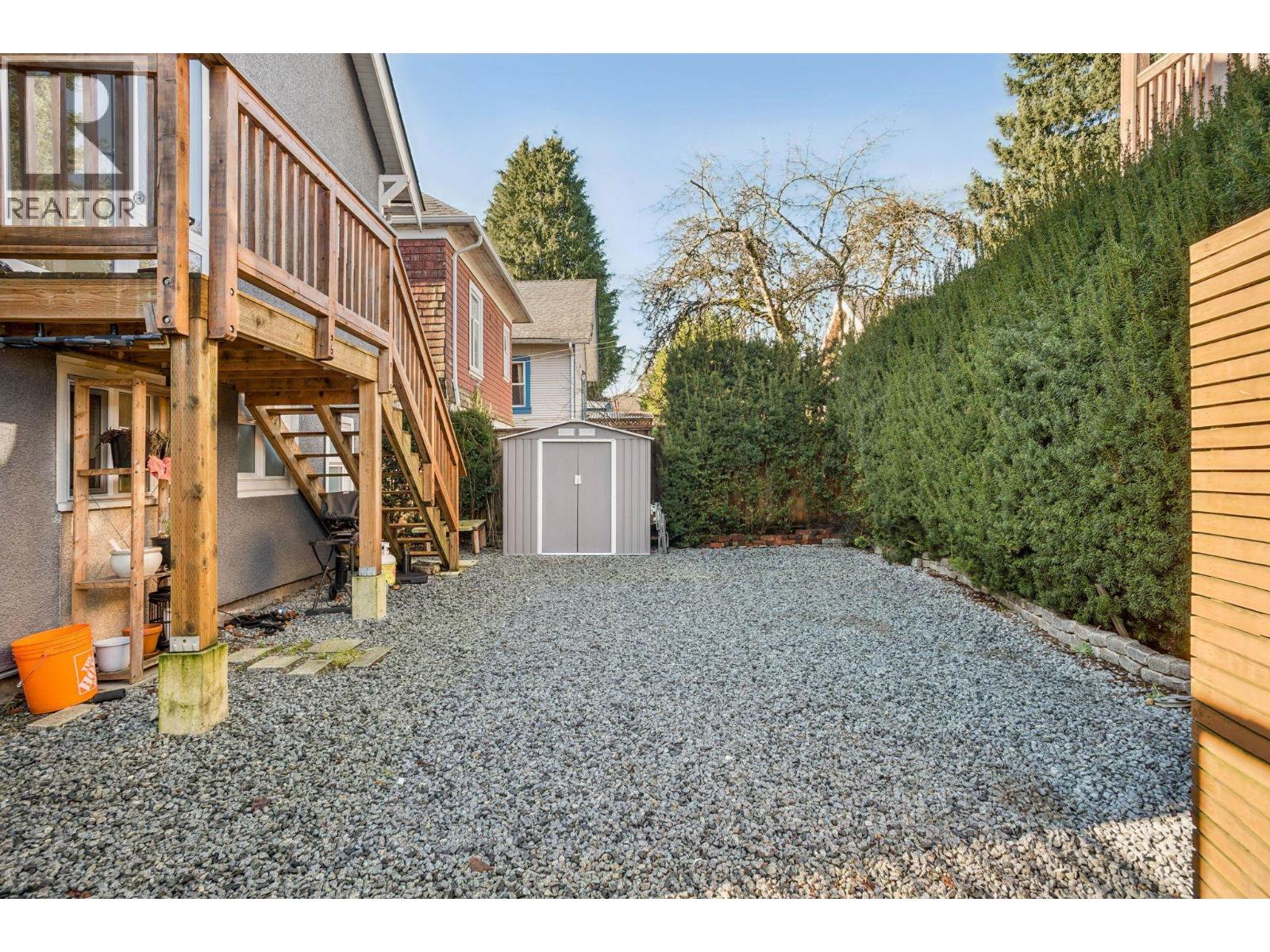 1851 E 16th Avenue, Vancouver, British Columbia  V5N 2G7 - Photo 29 - R3092356