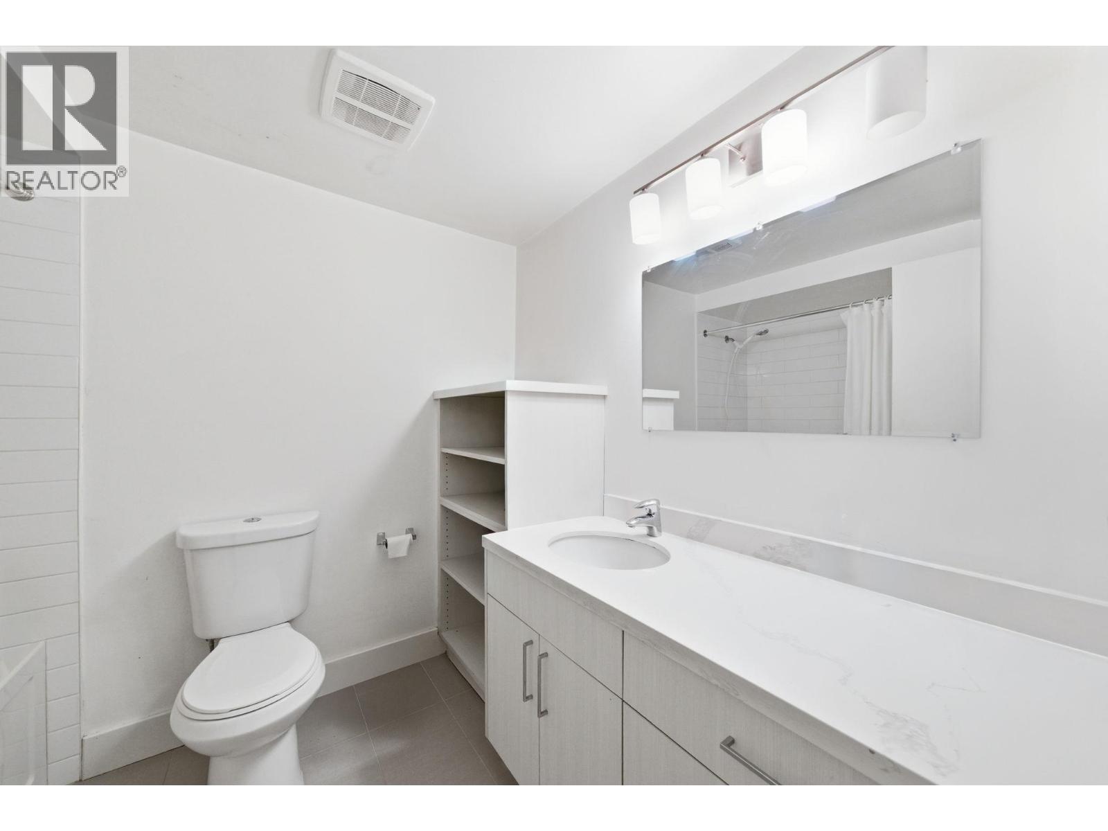 1944 Charles Street, Vancouver, British Columbia  V5L 2T9 - Photo 24 - R3092657