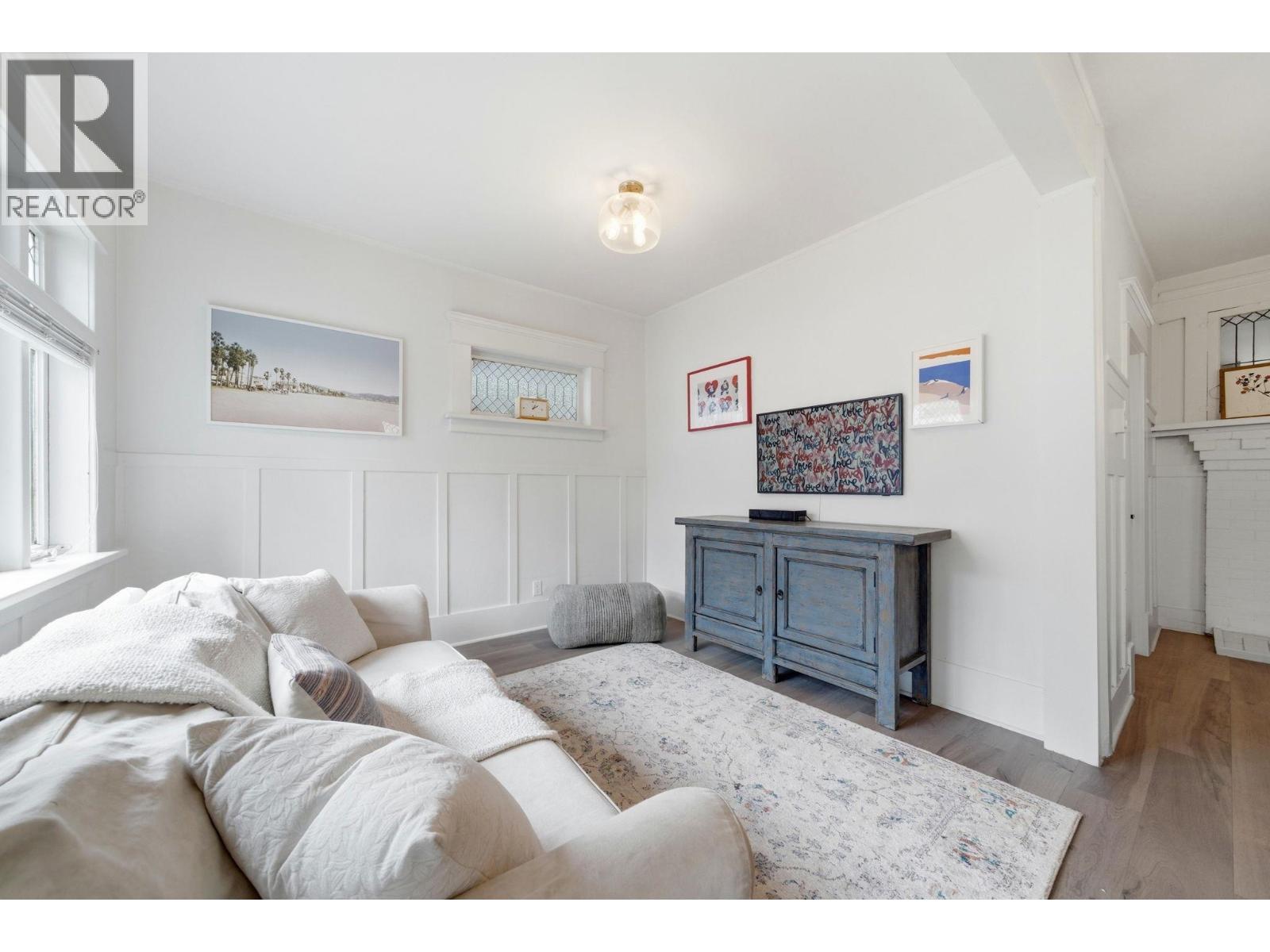 1944 Charles Street, Vancouver, British Columbia  V5L 2T9 - Photo 11 - R3092657