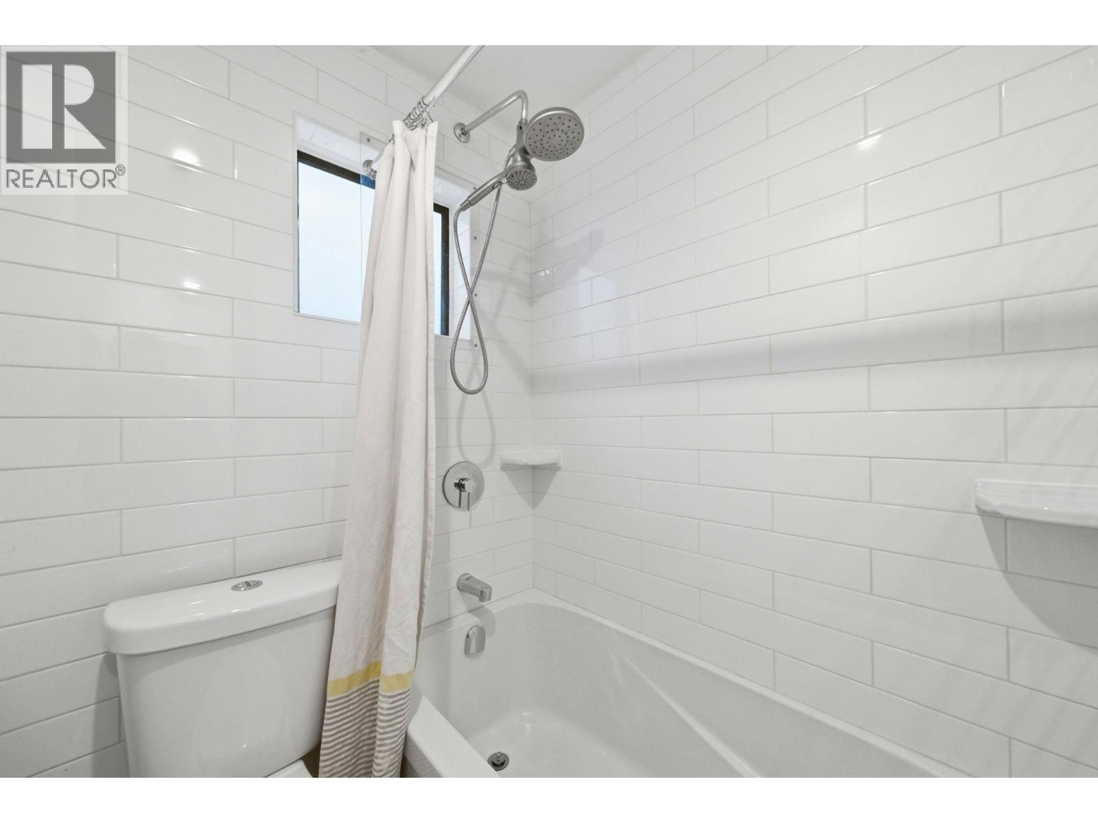 1944 Charles Street, Vancouver, British Columbia  V5L 2T9 - Photo 14 - R3092657