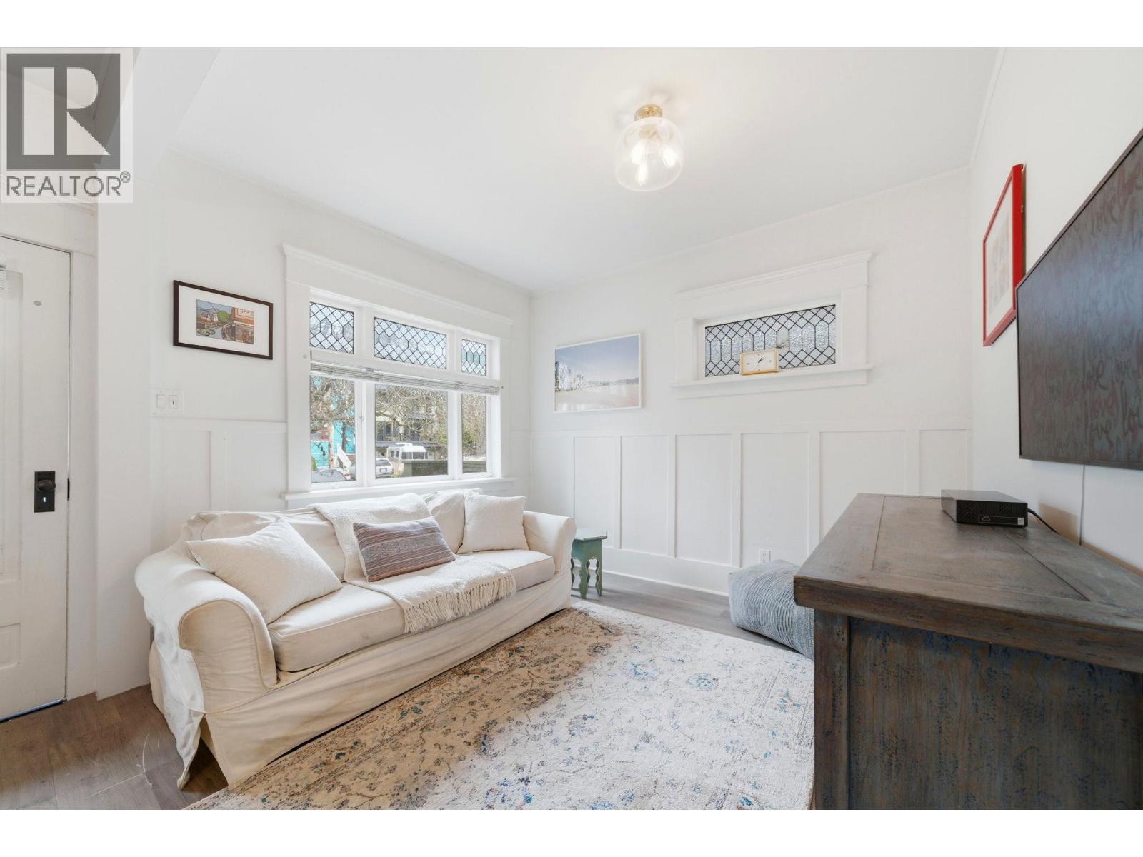 1944 Charles Street, Vancouver, British Columbia  V5L 2T9 - Photo 10 - R3092657