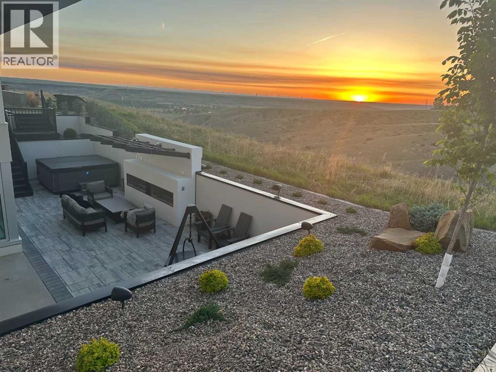 403 Meadow Lark Drive, Rural Lethbridge County, Alberta  T1J 5R8 - Photo 3 - A2225401