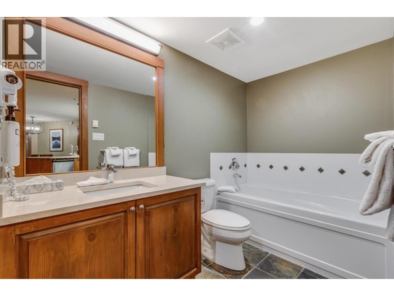 206 G3 4653 Blackcomb Way, Whistler, British Columbia  V8E 0Y9 - Photo 18 - R3092636