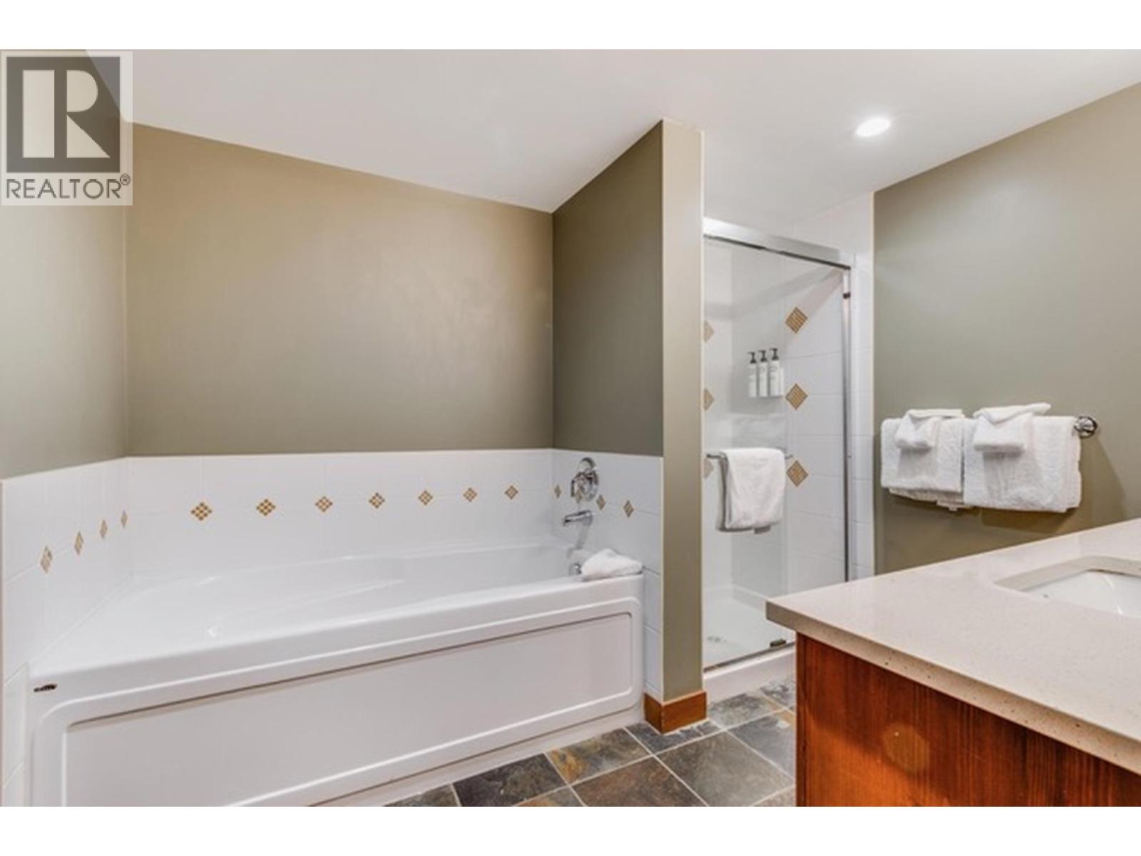 206 G3 4653 Blackcomb Way, Whistler, British Columbia  V8E 0Y9 - Photo 13 - R3092636