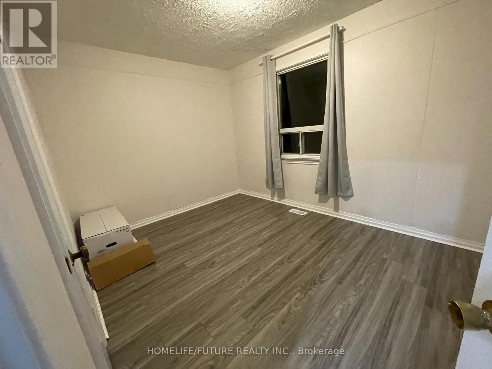 Main - 3732 St Clair Avenue E, Toronto, Ontario  M1M 1T7 - Photo 6 - E12815508