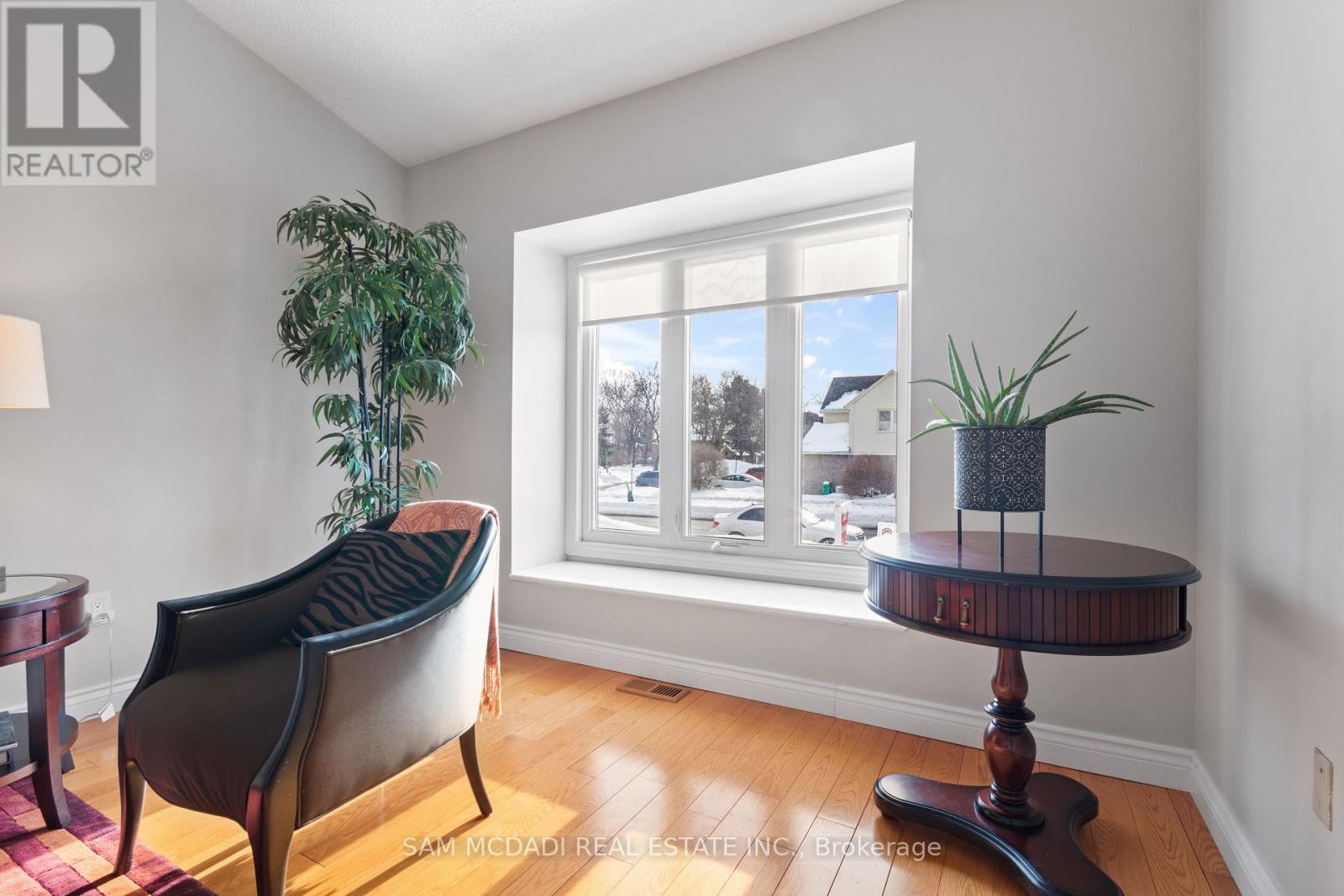 2332 Folkway Drive, Mississauga (Erin Mills), Ontario  L5L 3B6 - Photo 13 - W12801000