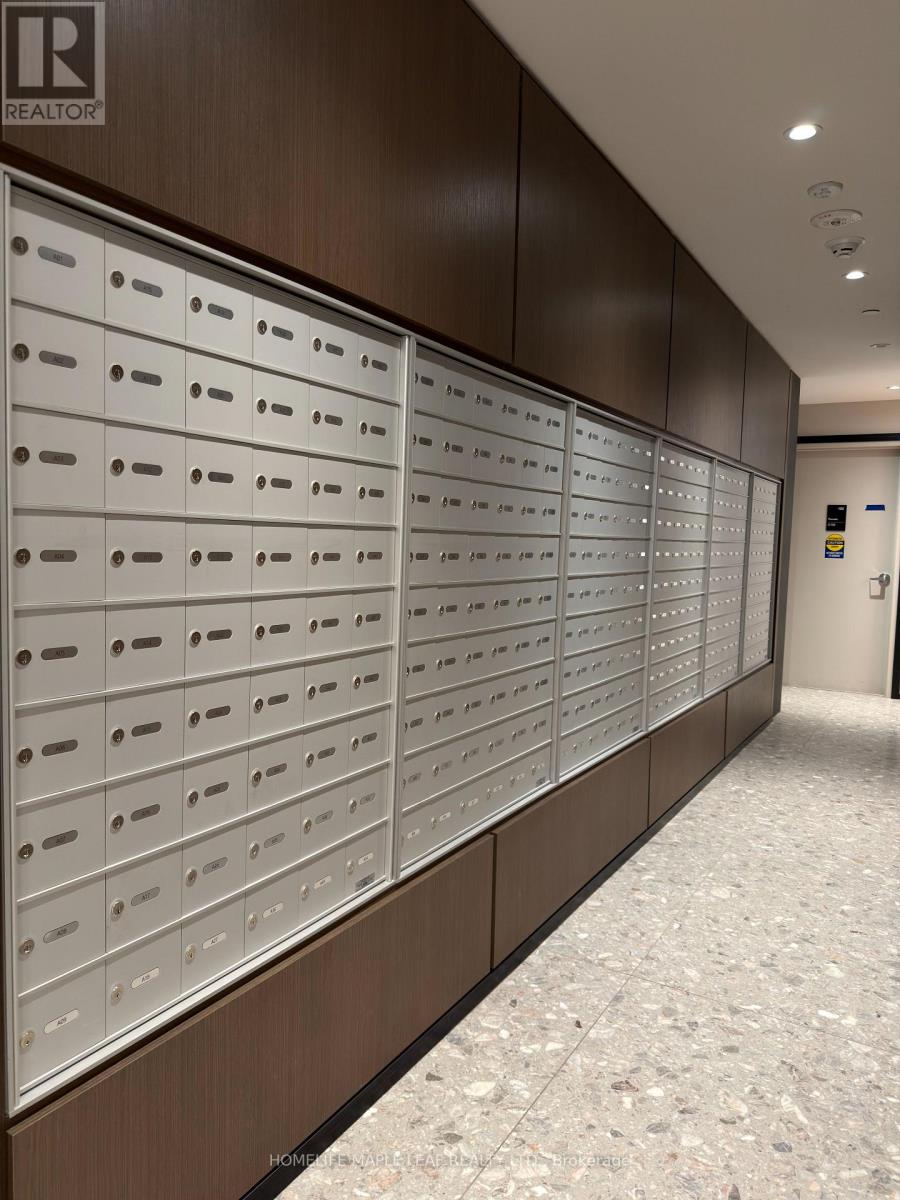 504 - 25 Wellington Street S, Kitchener, Ontario  N2G 0G5 - Photo 5 - X12809552