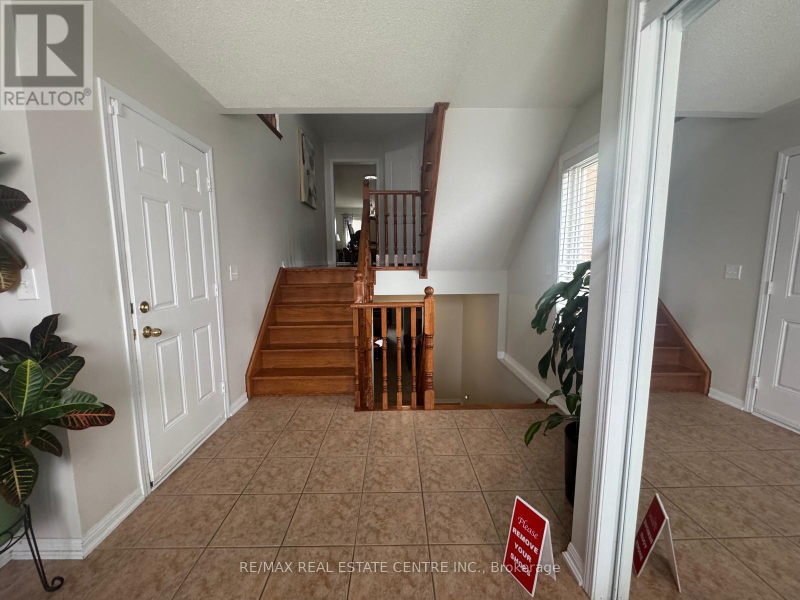 673 Armstrong Boulevard, Milton, Ontario  L9T 0H4 - Photo 5 - W12811592