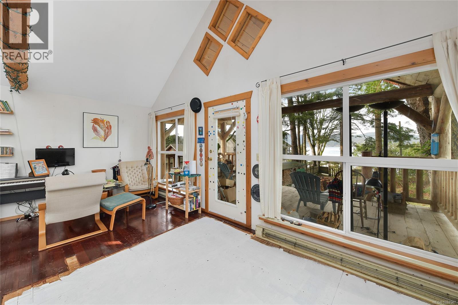 421 Sunset Pl, Mayne Island, British Columbia  V0N 2J2 - Photo 17 - 1024547