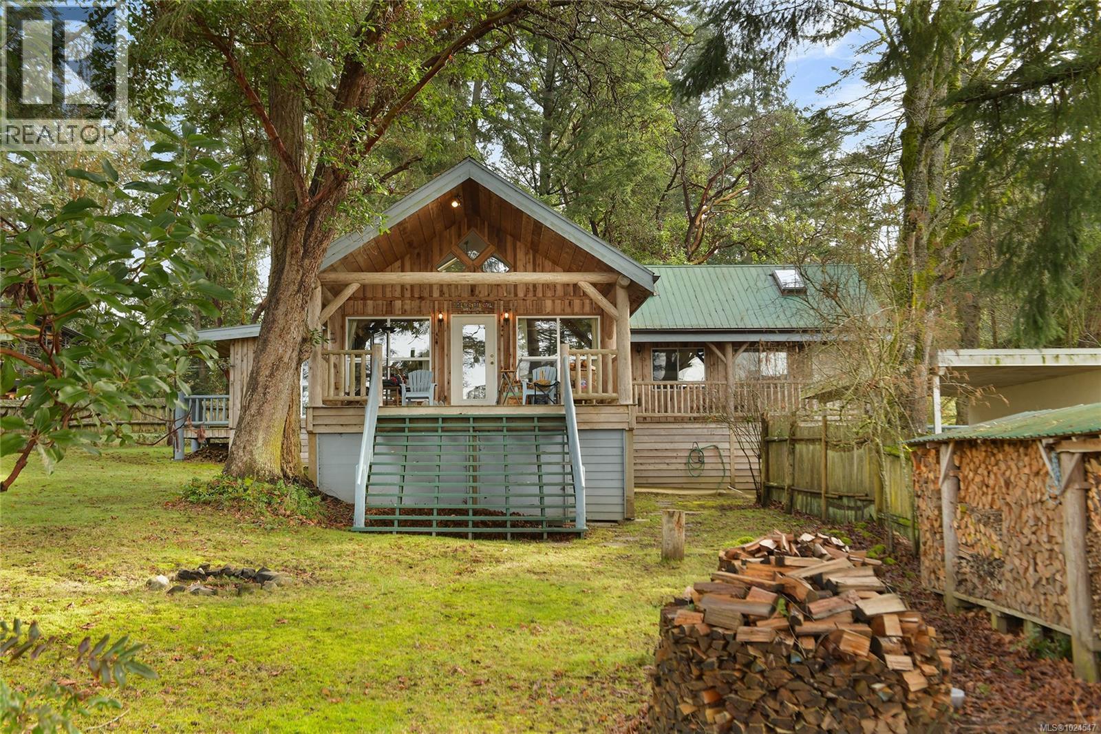 421 Sunset Pl, Mayne Island, British Columbia  V0N 2J2 - Photo 4 - 1024547