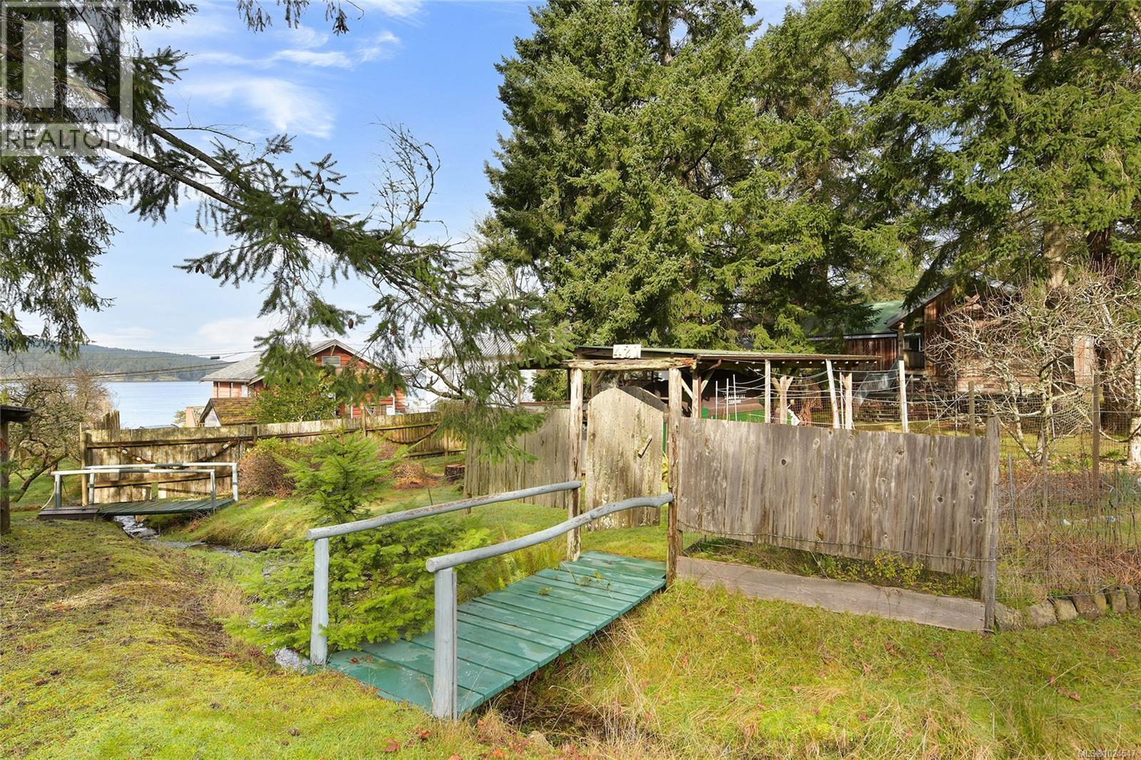 421 Sunset Pl, Mayne Island, British Columbia  V0N 2J2 - Photo 41 - 1024547