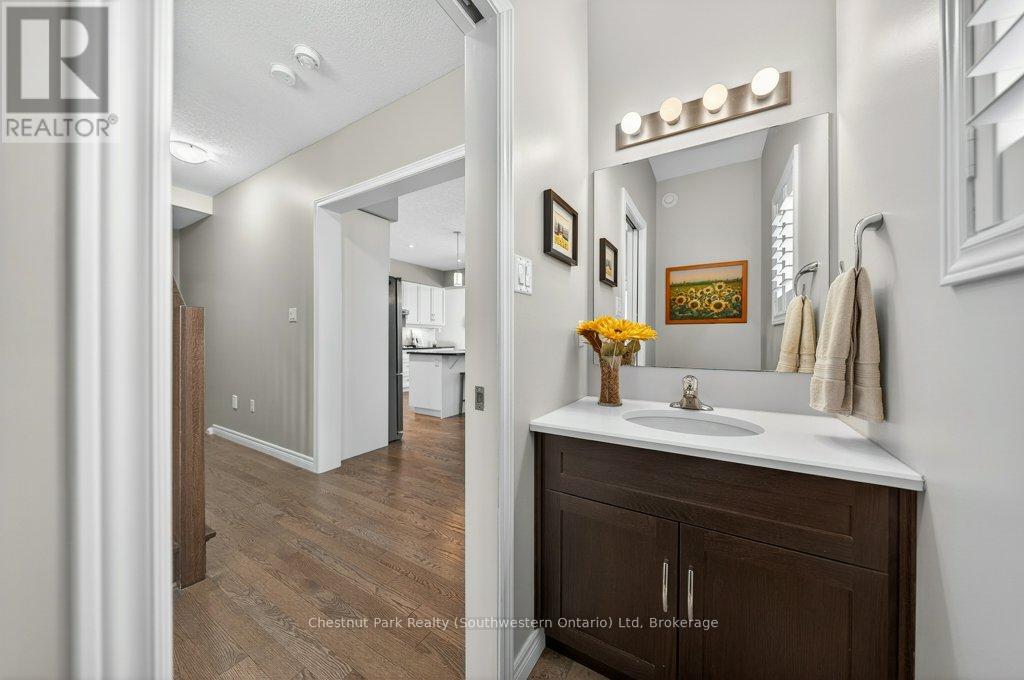 22 Rooke Court, Guelph, Ontario  N1K 0B8 - Photo 21 - X12816008