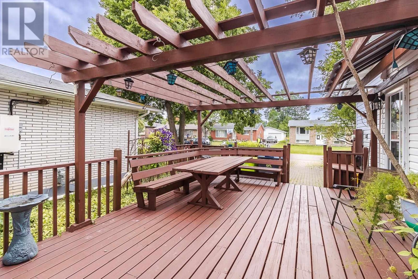 30 Carlbert St, Sault Ste. Marie, Ontario  P6A 5S5 - Photo 6 - SM260216