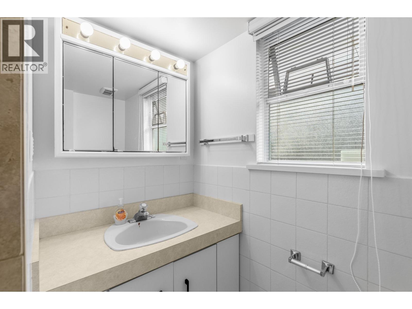 3515 Richmond Street, Richmond, British Columbia  V7E 2W2 - Photo 20 - R3086198