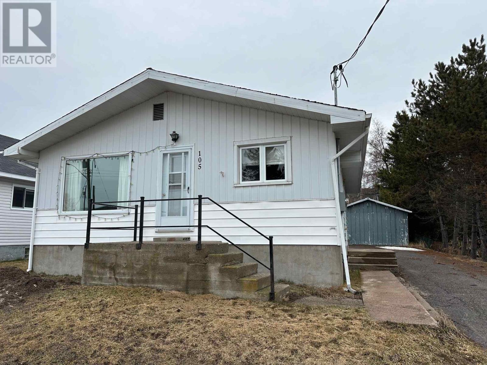 105 Columbia ST, Schreiber, Ontario