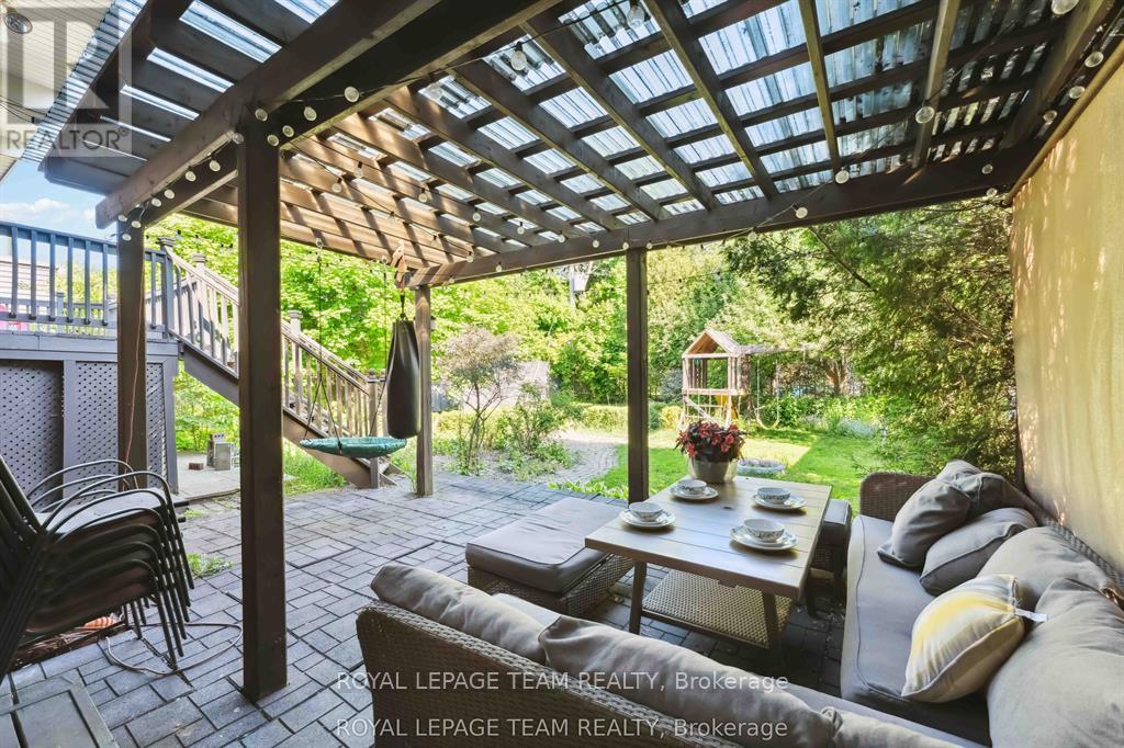 2353 Georgina Drive, Ottawa, Ontario  K2B 7M6 - Photo 24 - X12815974