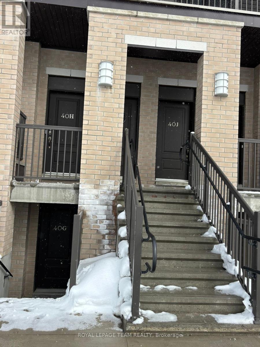 H - 40 JAGUAR PRIVATE, Ottawa, Ontario