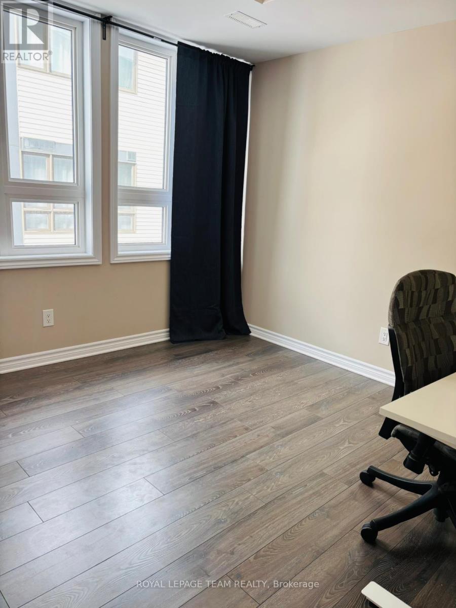 H - 40 Jaguar Private, Ottawa, Ontario  K2V 0J3 - Photo 14 - X12815990