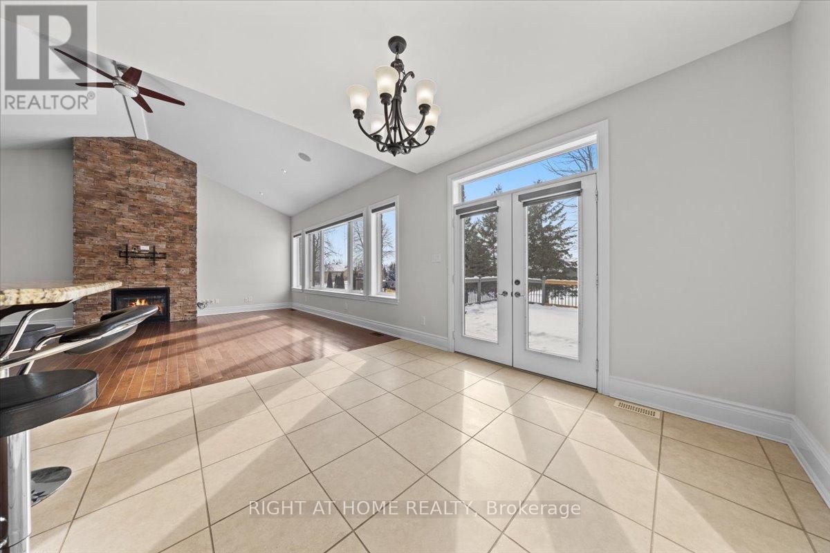 6833 Suncrest Drive, Ottawa, Ontario  K4P 0B2 - Photo 10 - X12816056