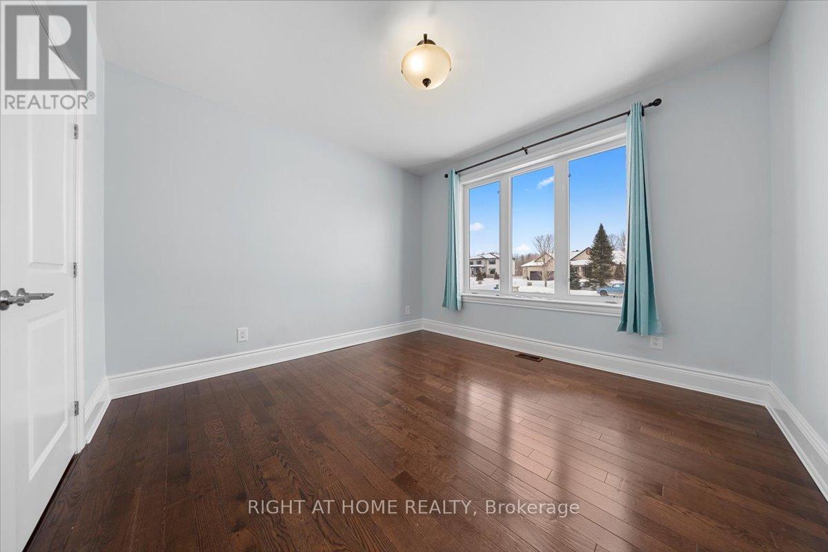 6833 Suncrest Drive, Ottawa, Ontario  K4P 0B2 - Photo 18 - X12816056