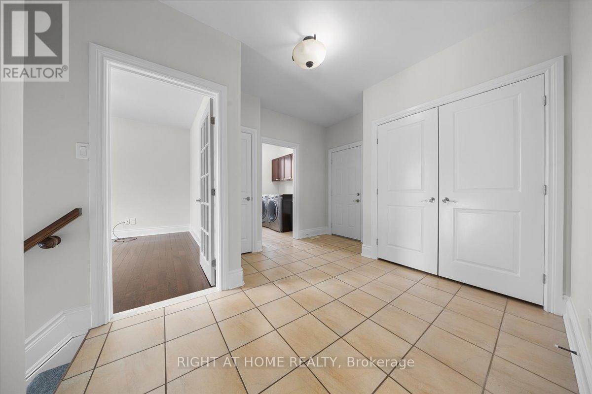 6833 Suncrest Drive, Ottawa, Ontario  K4P 0B2 - Photo 21 - X12816056