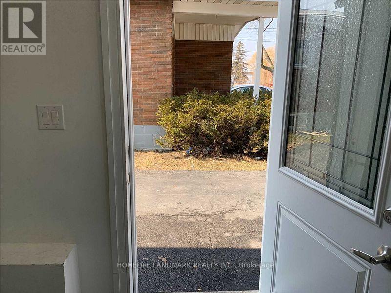 8 Ronaldshay Avenue, Hamilton, Ontario  L9A 3B1 - Photo 16 - X12814244