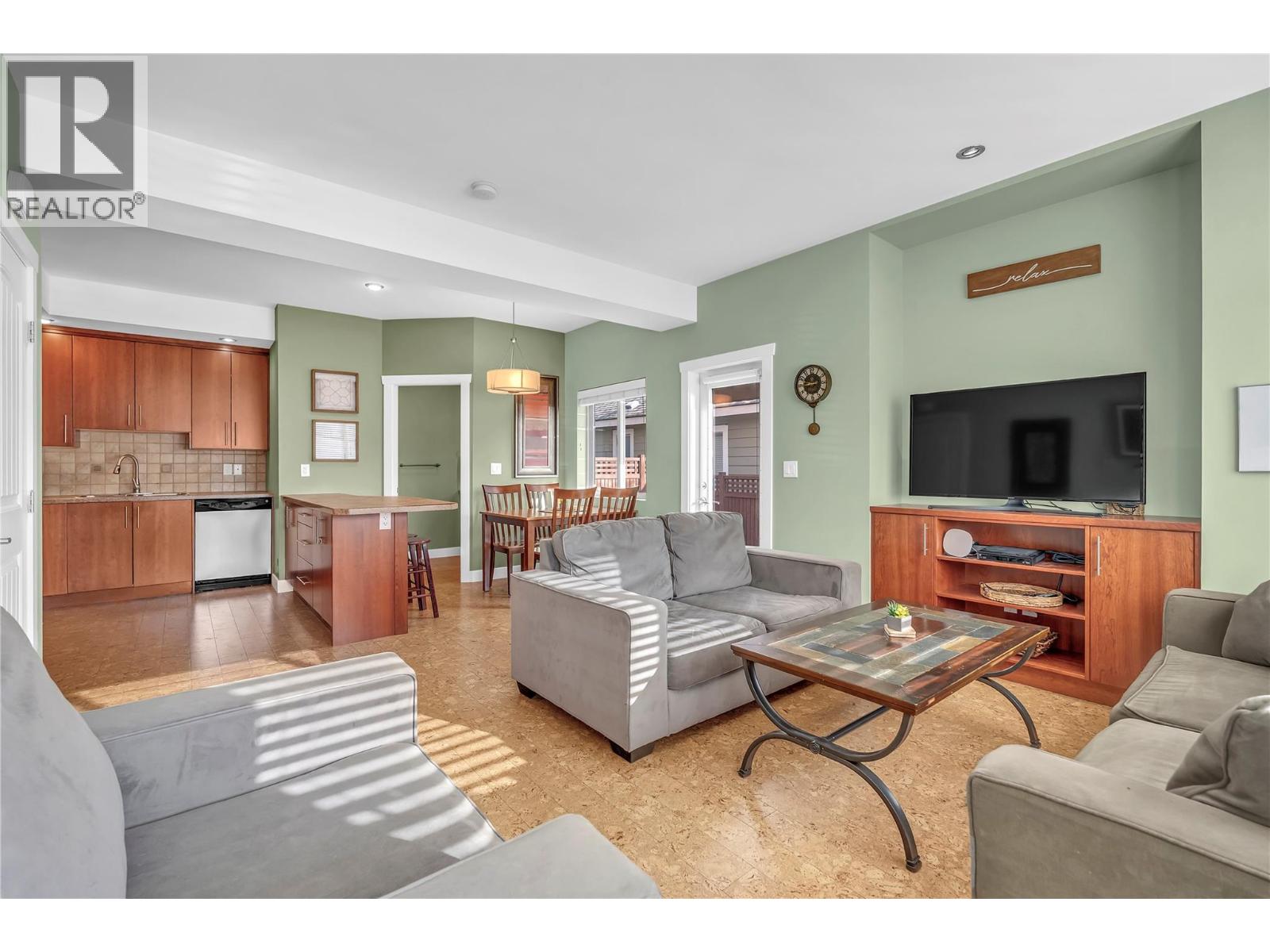 584 Westminster Avenue W Unit# 102, Penticton, British Columbia  V2A 1K6 - Photo 5 - 10376944