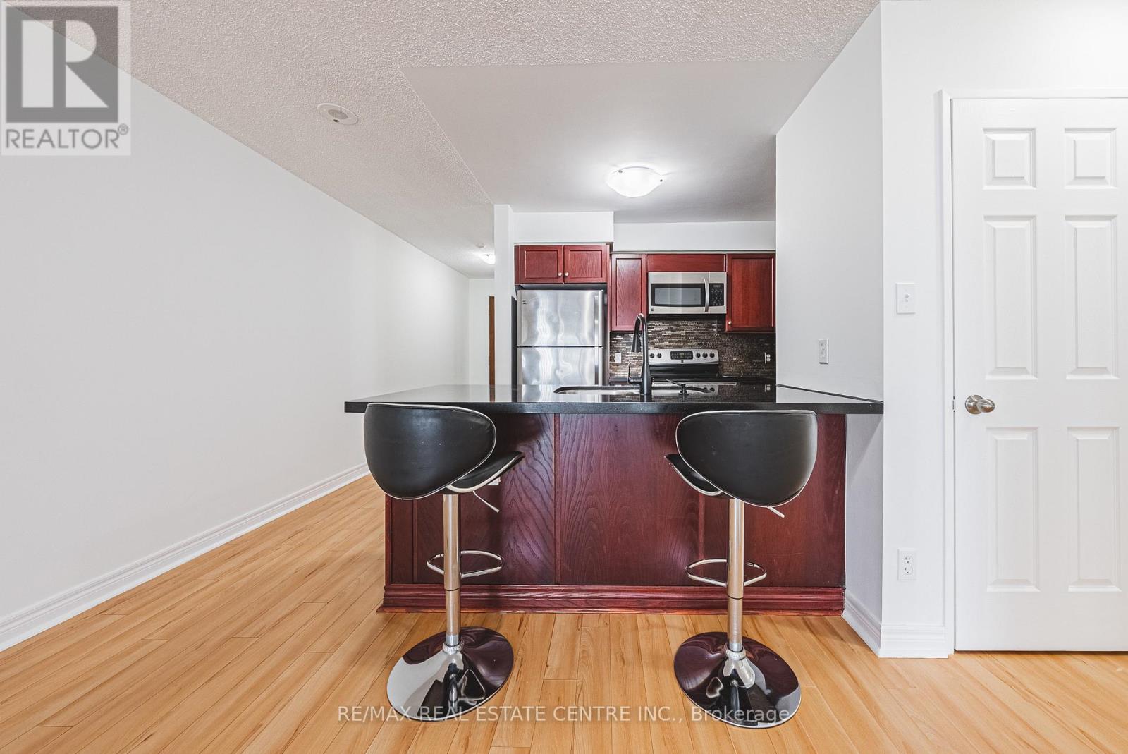 2201 - 156 Enfield Place, Mississauga, Ontario  L5B 3J2 - Photo 11 - W12791748