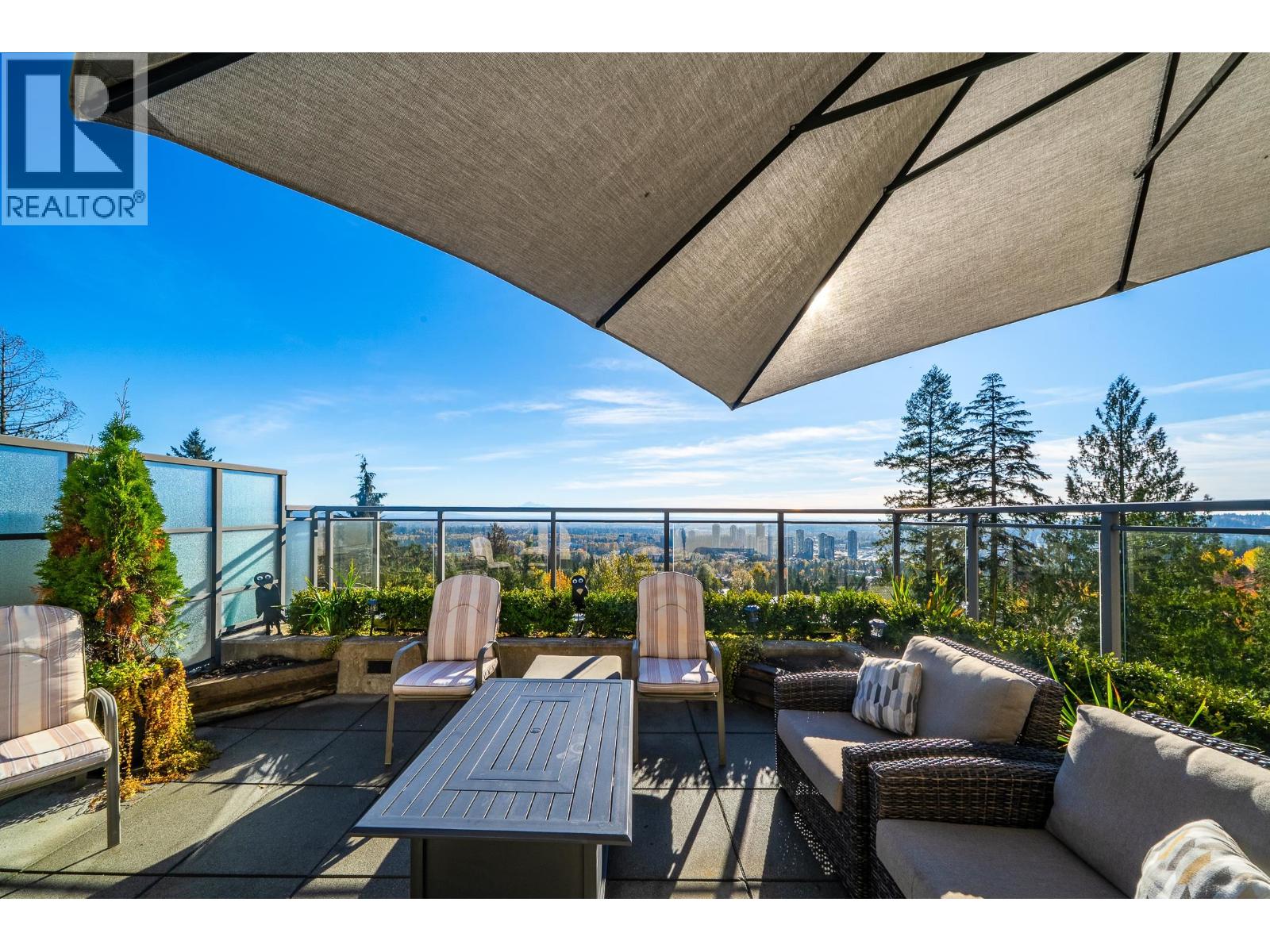 1004 1415 PARKWAY BOULEVARD, Coquitlam, British Columbia