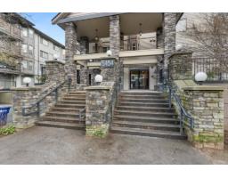 204 5454 198 STREET, Langley, British Columbia