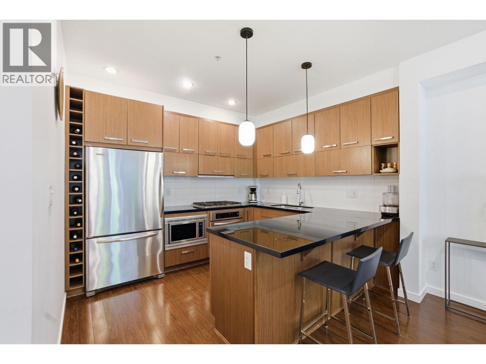 2761 Guelph Street, Vancouver, British Columbia  V5T 3P6 - Photo 5 - R3092973