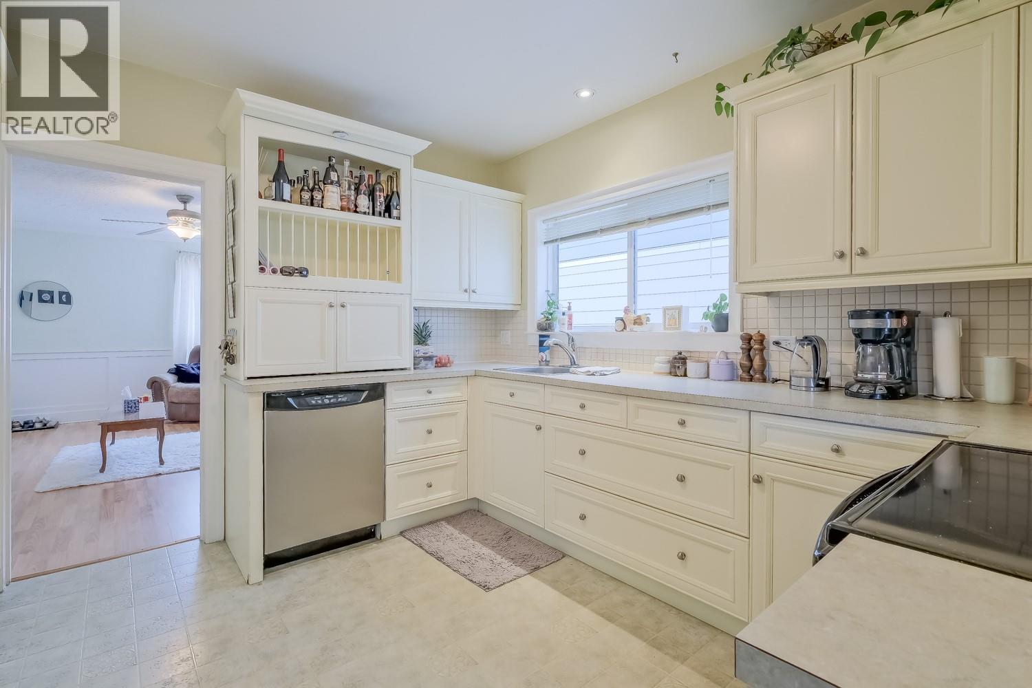 433 Heales Avenue, Penticton, British Columbia  V2A 1G5 - Photo 5 - 10376927