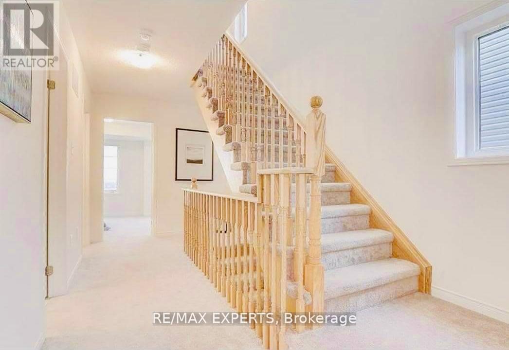 137 Gilboulee Path, Oshawa, Ontario  L1L 0M7 - Photo 7 - E12815998