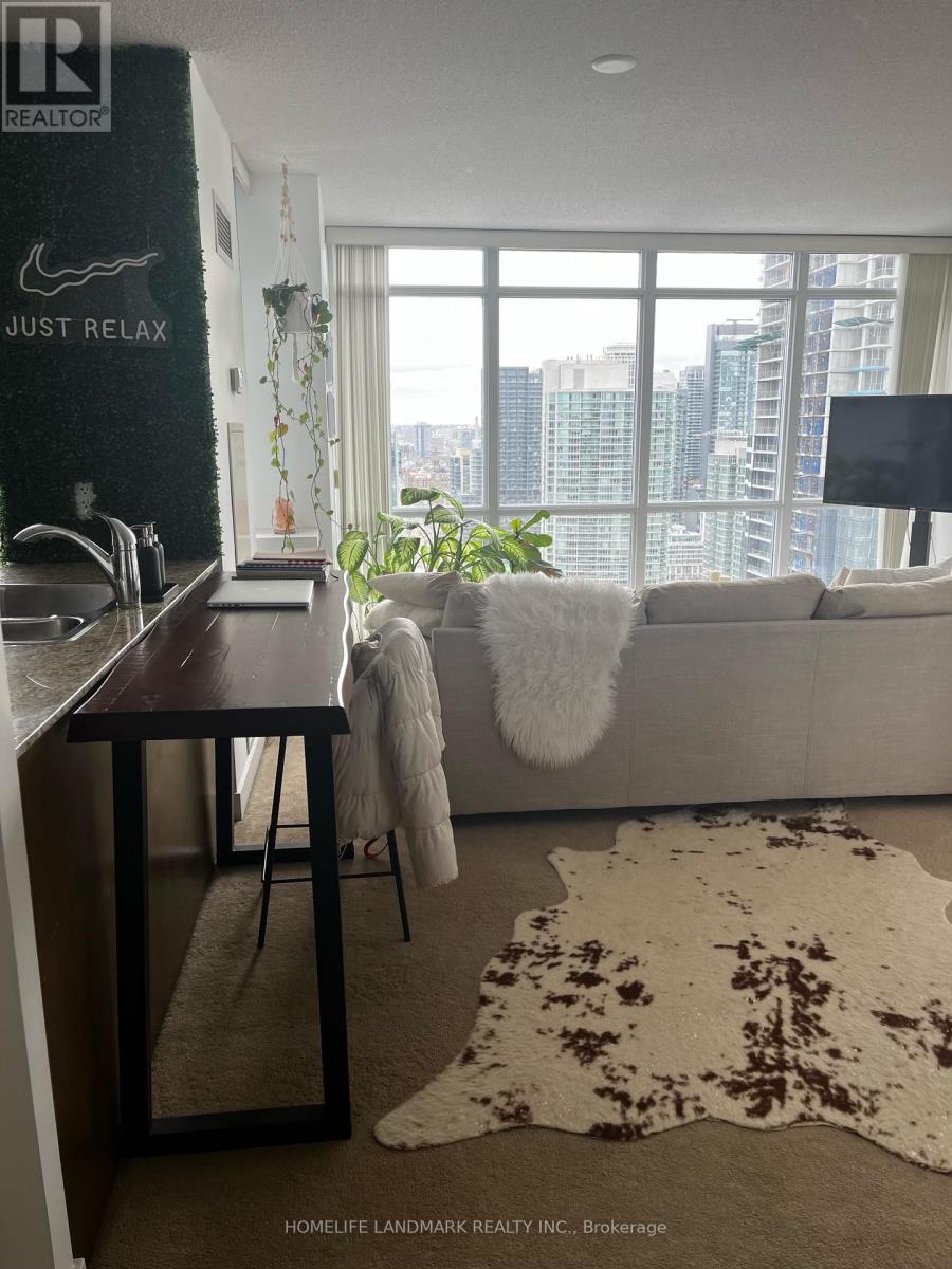 3806 - 11 Brunel Court, Toronto, Ontario  M5V 3Y3 - Photo 12 - C12814140