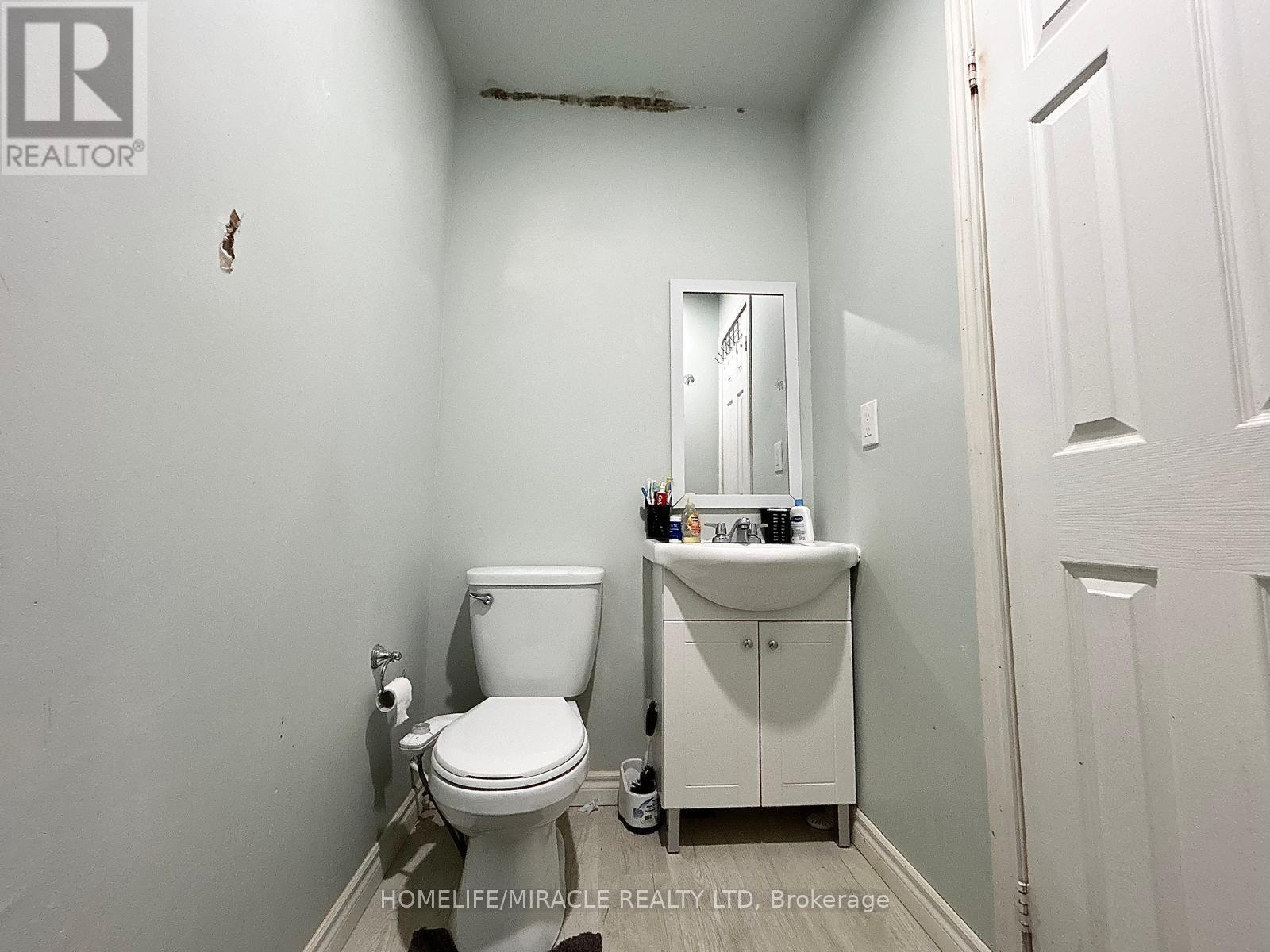 98 Laird Drive, Markham, Ontario  L3S 3N5 - Photo 13 - N12781420