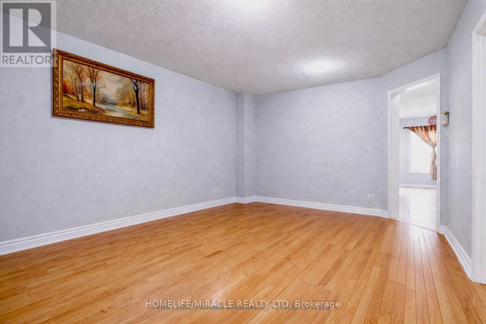 98 Laird Drive, Markham, Ontario  L3S 3N5 - Photo 4 - N12781420