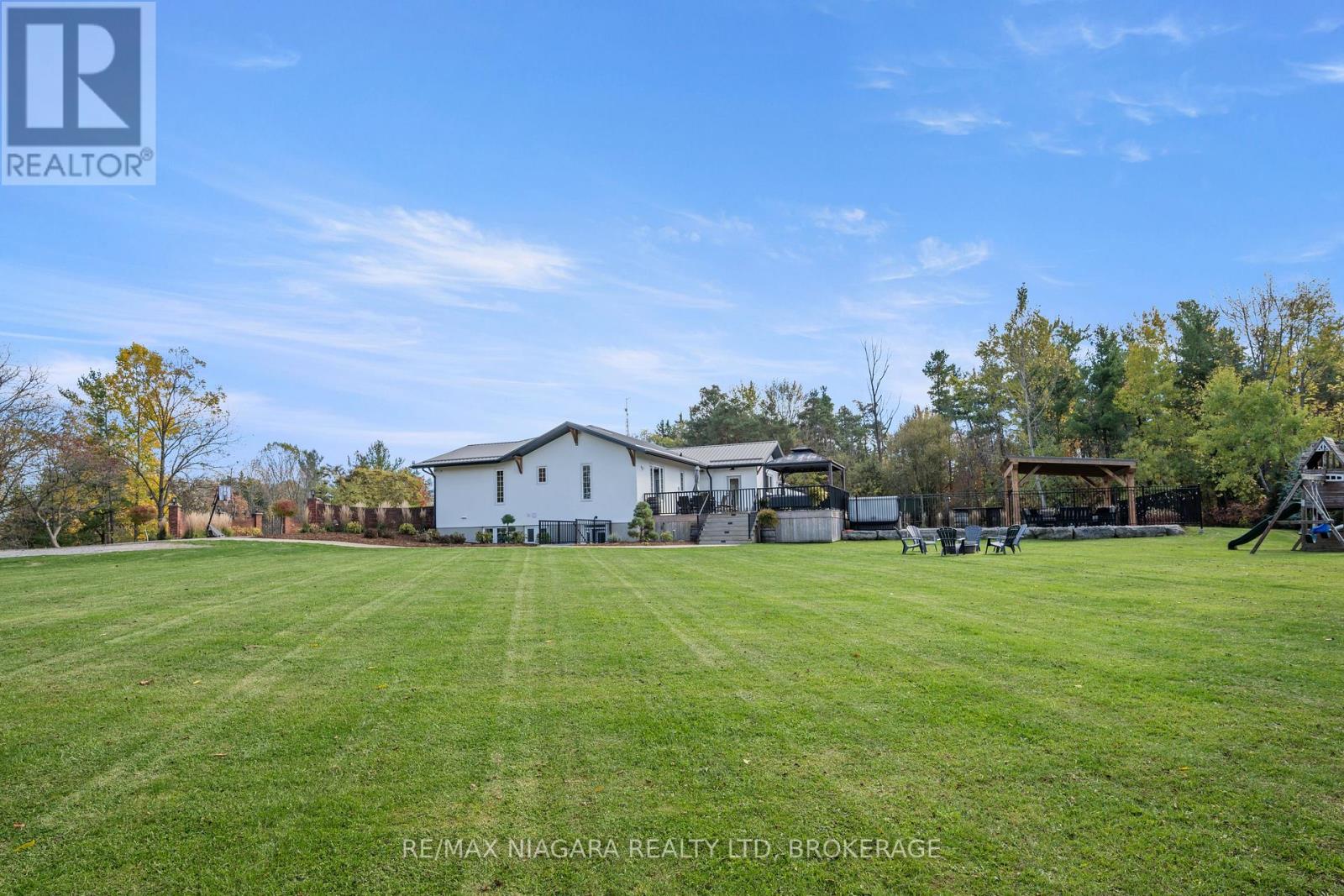 340 Roland Road, Pelham, Ontario  L0S 1M0 - Photo 8 - X12632398