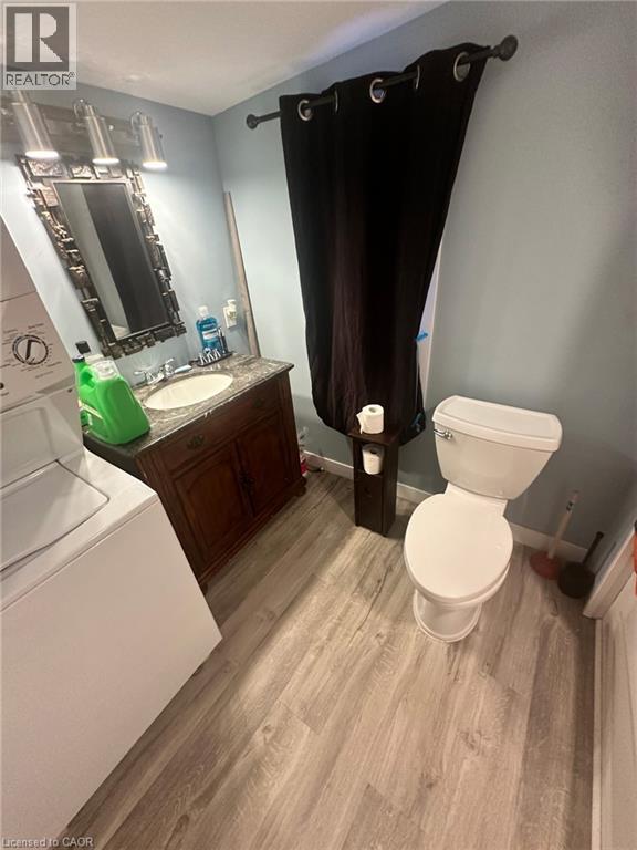 162 N Brock Street N, Sarnia, Ontario  N7T 5Z1 - Photo 13 - 40806351