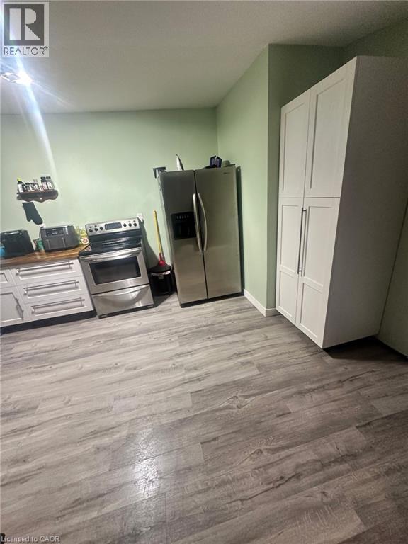 162 N Brock Street N, Sarnia, Ontario  N7T 5Z1 - Photo 8 - 40806351