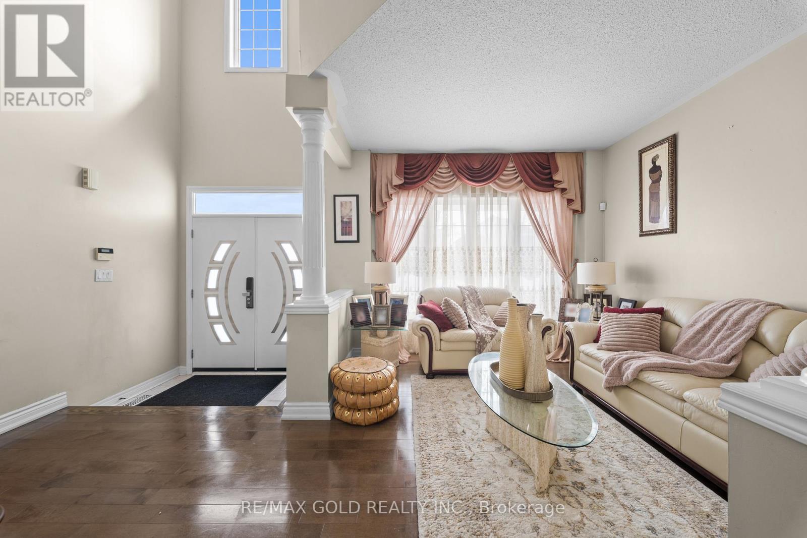 88 Octillo Boulevard, Brampton, Ontario  L6R 2V6 - Photo 9 - W12815992