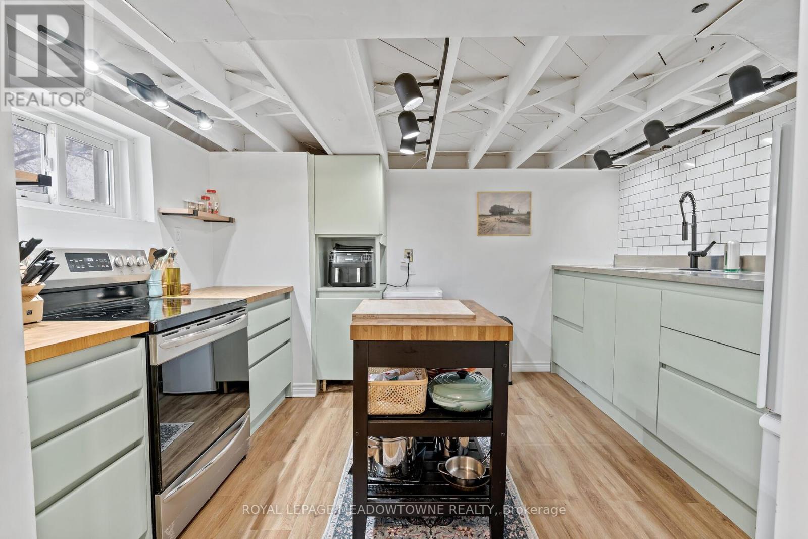 2 Ostrander Boulevard, Halton Hills, Ontario  L7G 1Z3 - Photo 24 - W12816058