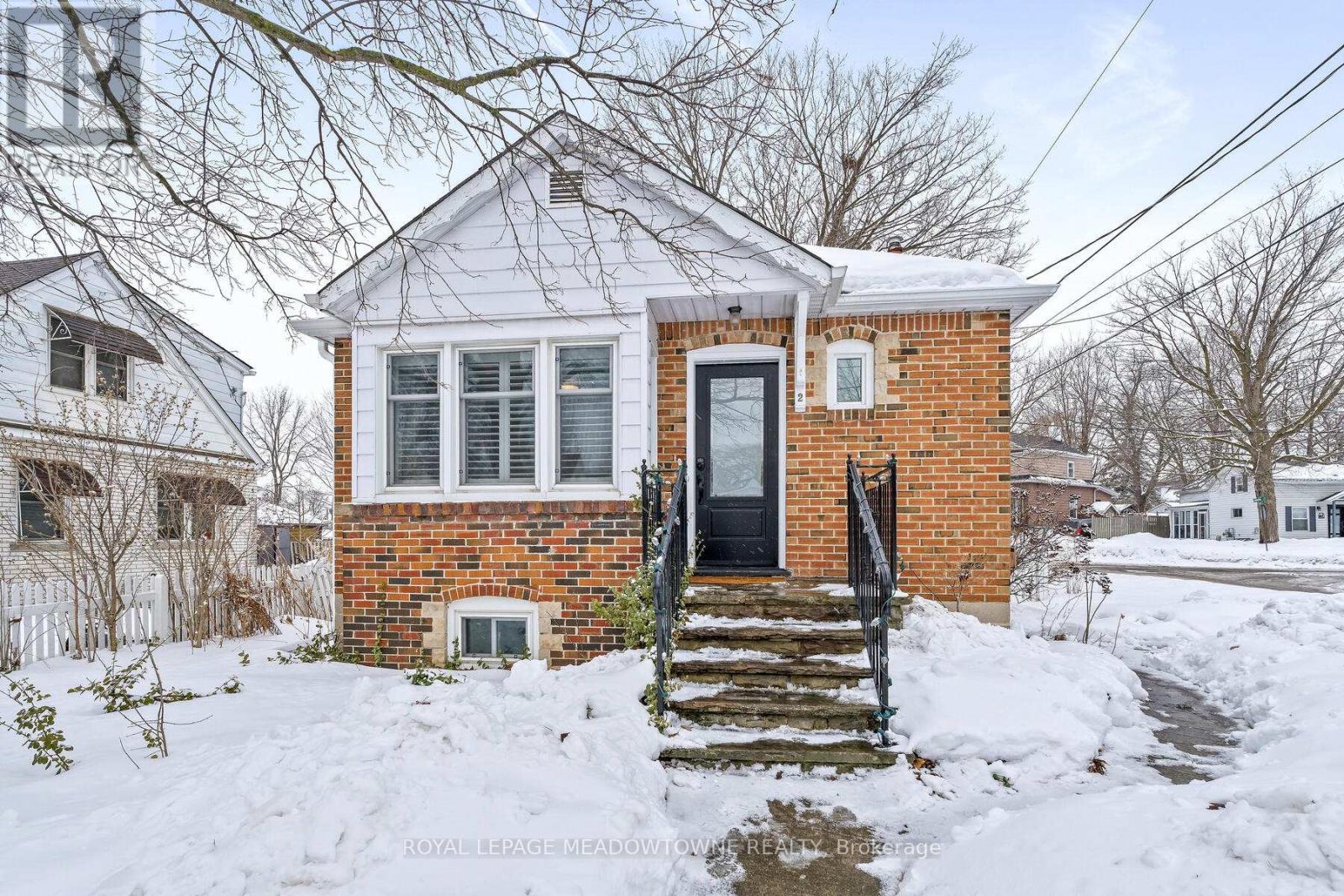 2 Ostrander Boulevard, Halton Hills, Ontario  L7G 1Z3 - Photo 4 - W12816058