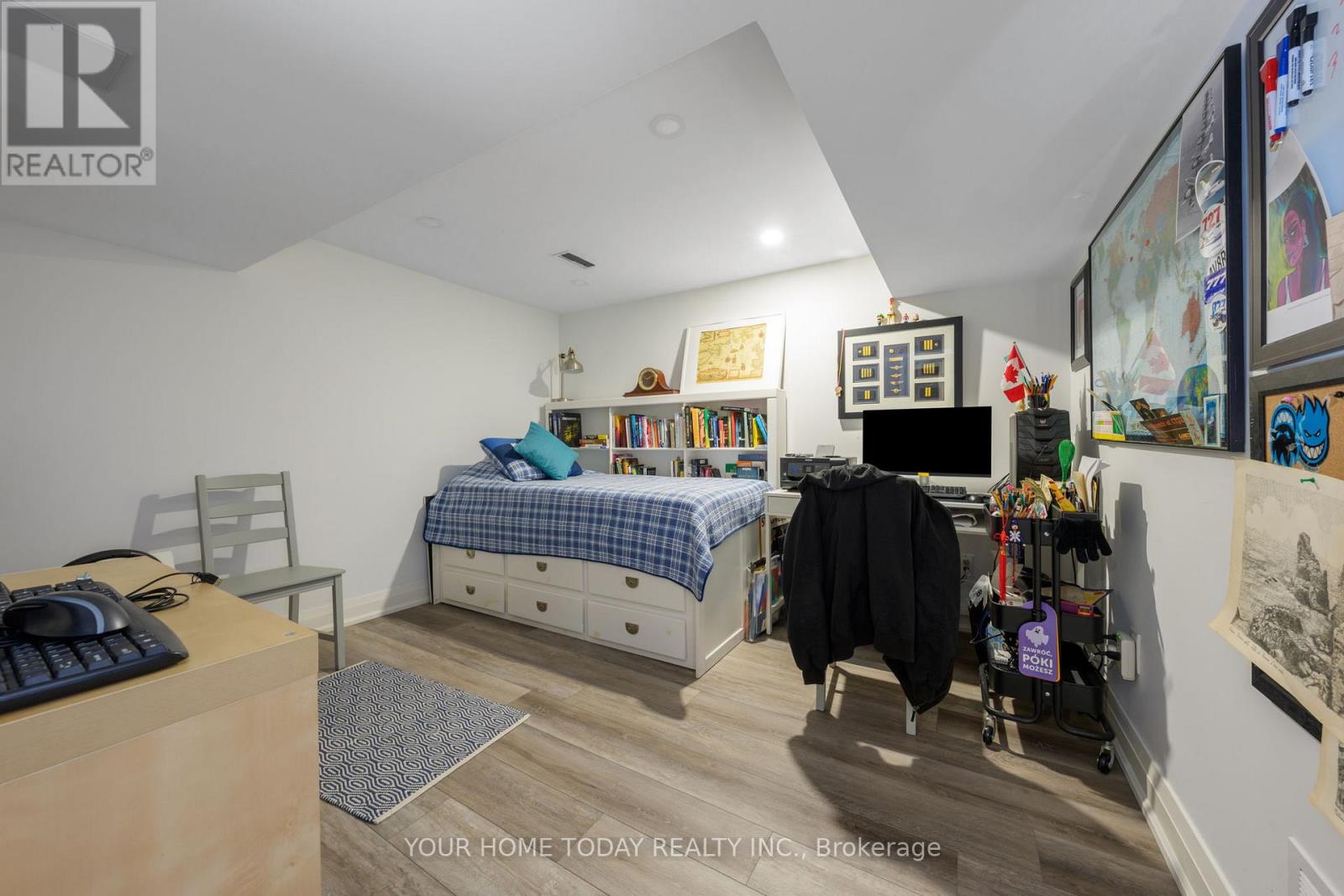 190 Main Street S, Halton Hills, Ontario  L7G 3E9 - Photo 34 - W12816068