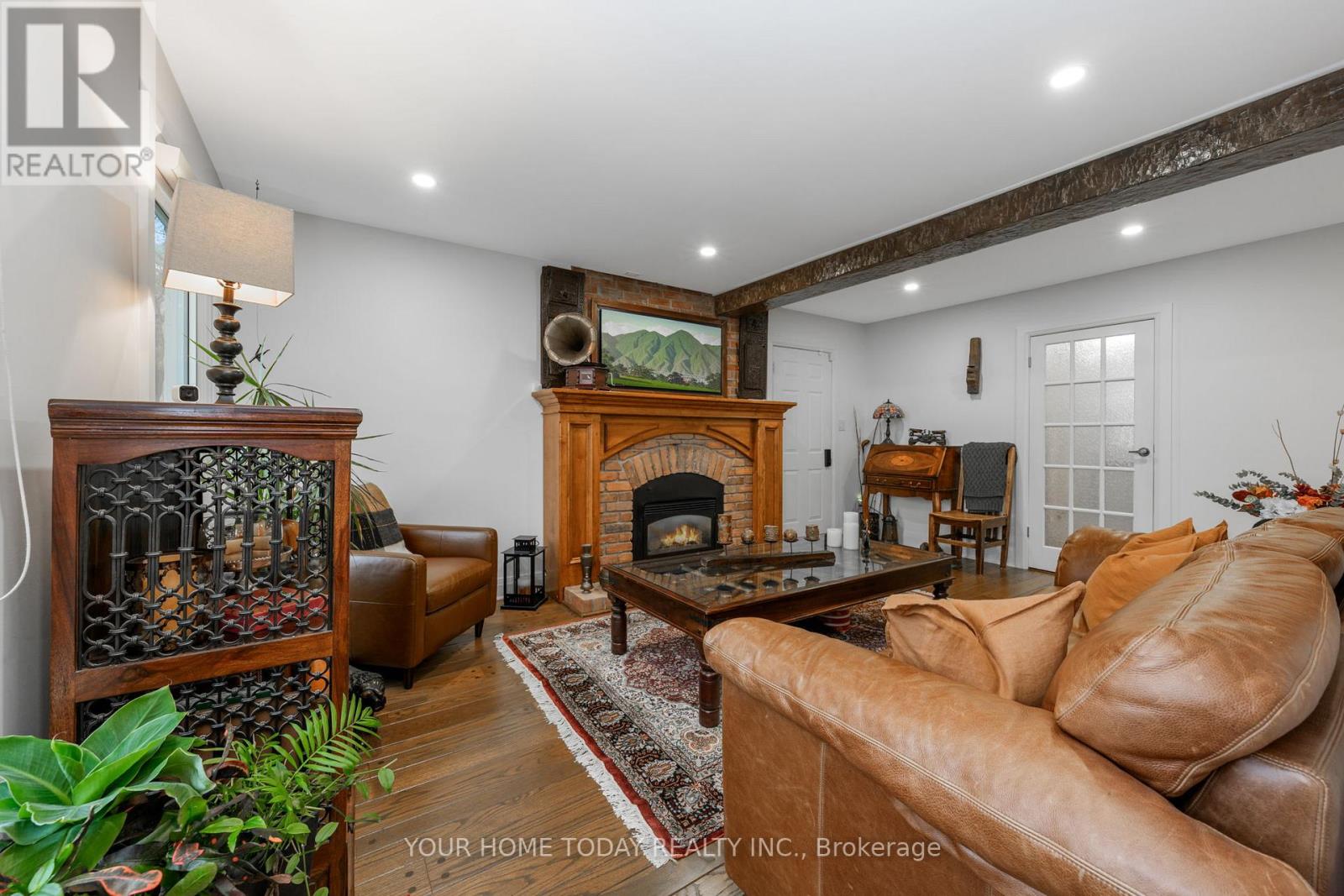 190 Main Street S, Halton Hills, Ontario  L7G 3E9 - Photo 6 - W12816068