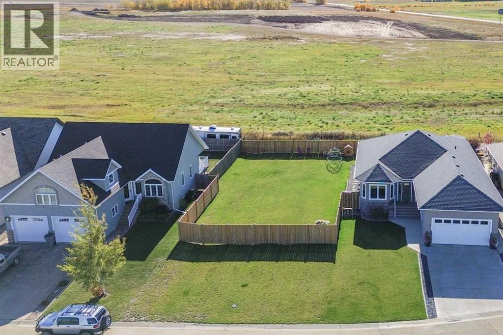 6921 Meadowview Close, Stettler, Alberta  T0C 2L1 - Photo 3 - A2182912