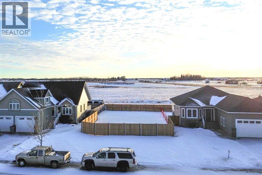 6921 Meadowview Close, Stettler, Alberta  T0C 2L1 - Photo 1 - A2182912